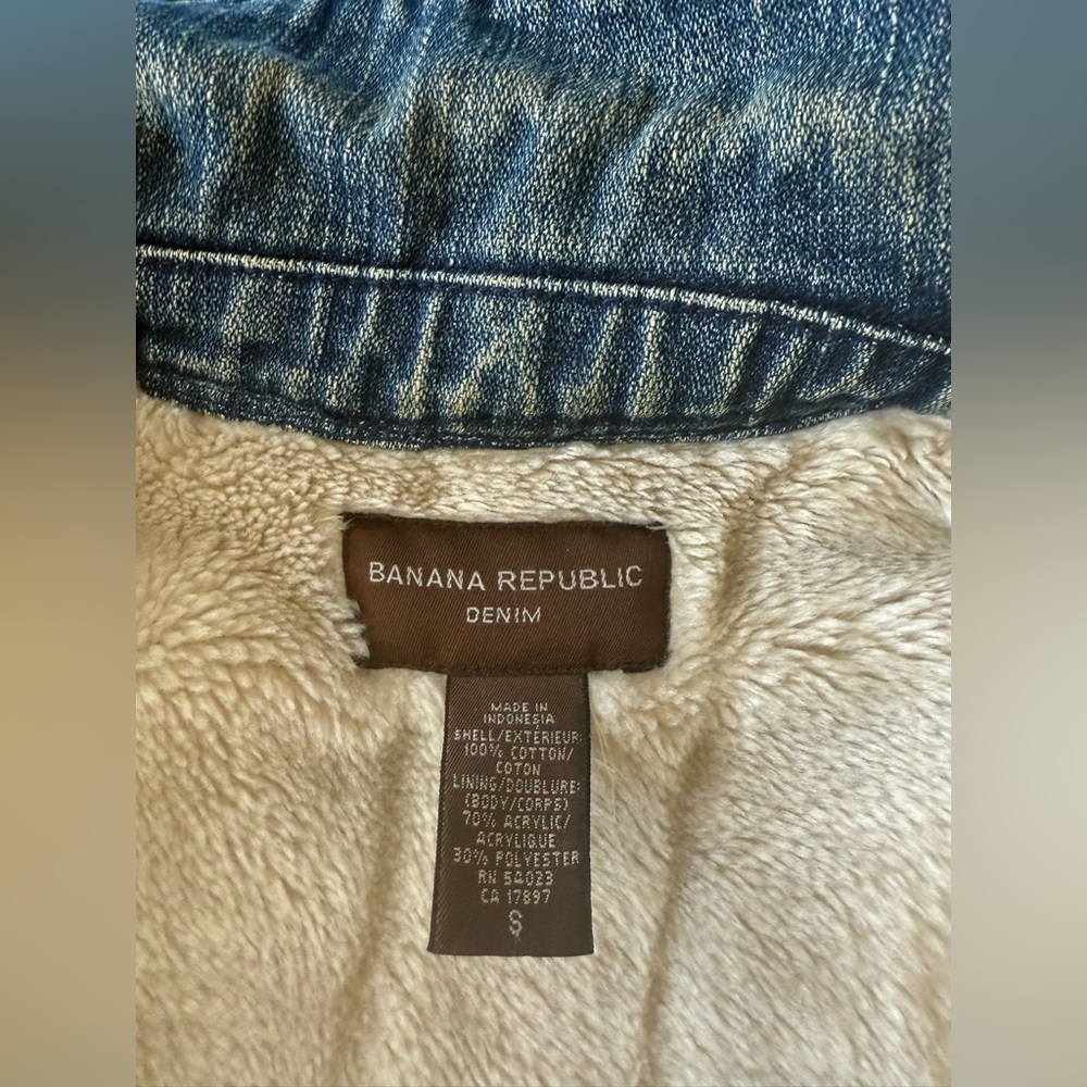 Banana Republic Faux Fur Sherpa Lined Denim Jacket Medium Wash Zip Up Crop S - Picture 5 of 8